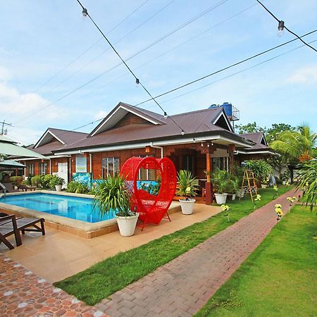 Dolce Vita Resort Moalboal Exterior photo